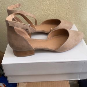 Nude Flats